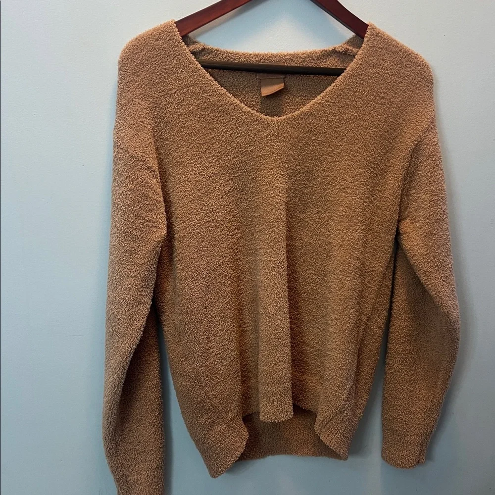 Softies top and bottom- V-Neck Women's cozy lounge set in camel color-never worn - Picture 2 of 6